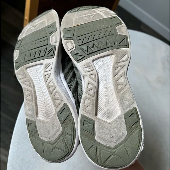 WOMENS APL TECH LOOM TENNIS SHOES SIZE 8 - Picture 5 of 5